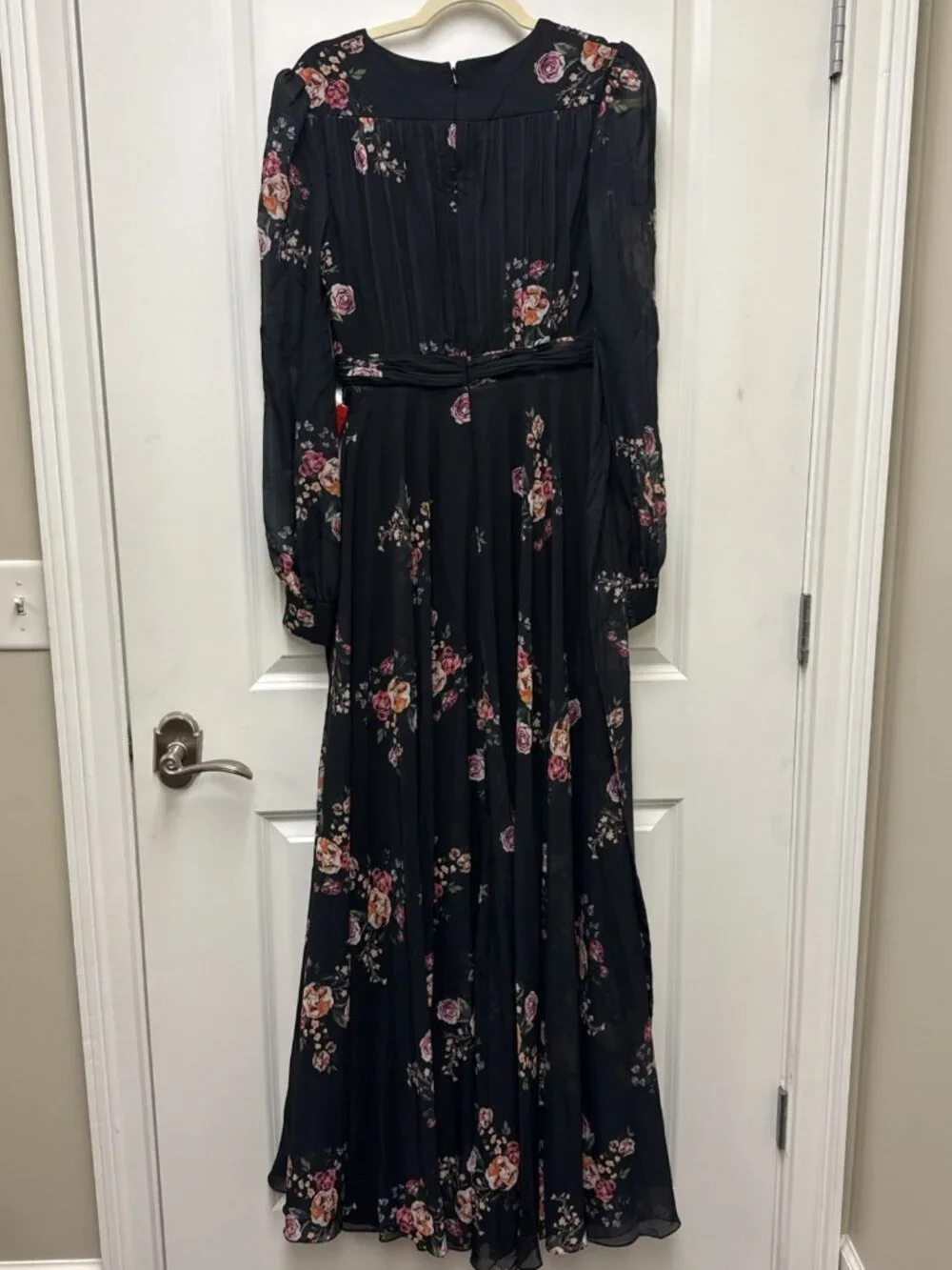 Mac Duggal Size 6 Black Floral 55661 Belted Long Sleeve V-neck Gown Dress Flaws - Picture 10 of 16